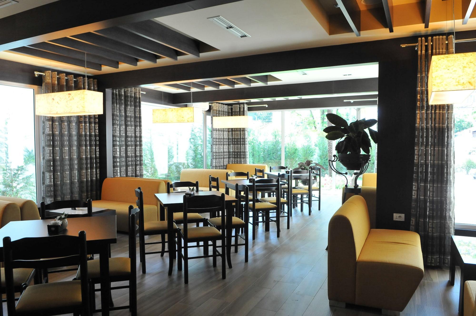 Hotel Sokrat 티라나 외부 사진