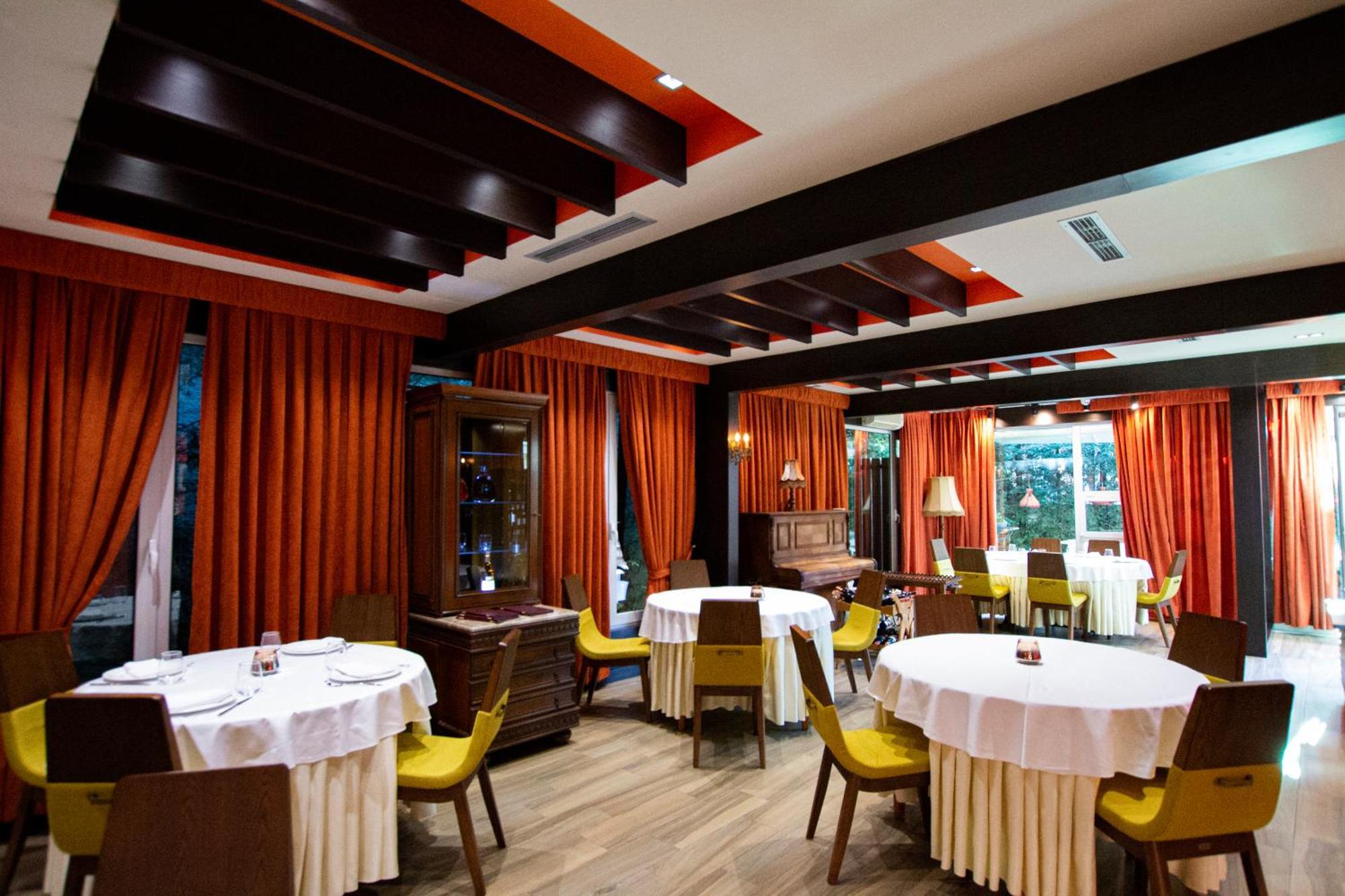 Hotel Sokrat 티라나 외부 사진