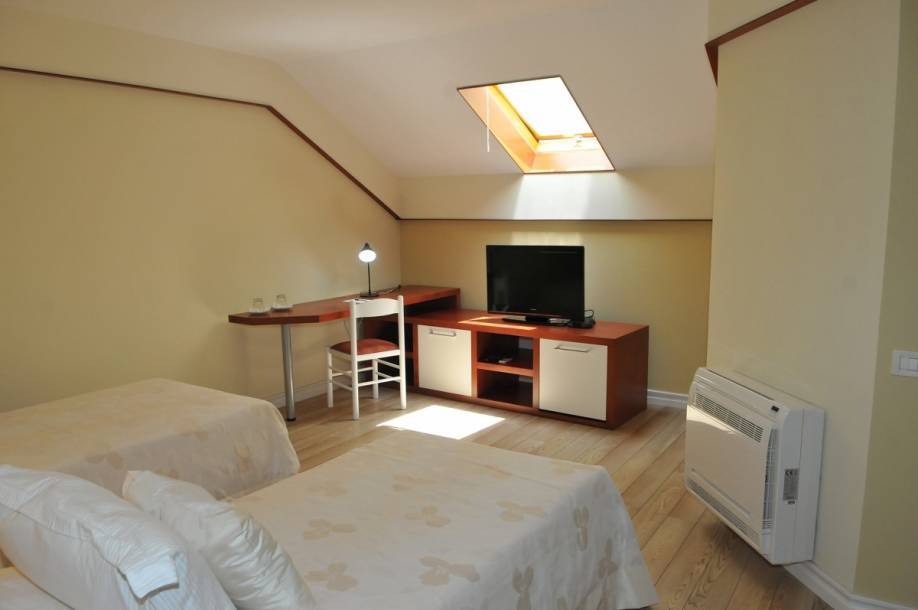 Hotel Sokrat 티라나 외부 사진